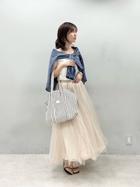 「LARUTA（ラルータ）の【LARUTA】【夏も着れるデニム】デニム風加工シャツ（シャツ/ブラウス、ブルー系）」を使った、Haruさん（レディース・160cm）の春コーディネート