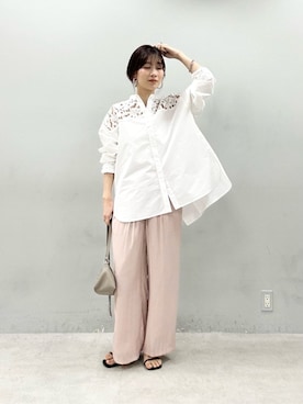 「LARUTA（ラルータ）の【LARUTA】トライアングルバッグ（ショルダーバッグ、ベージュ系）」を使った、Haruさん（レディース・160cm）の春コーディネート