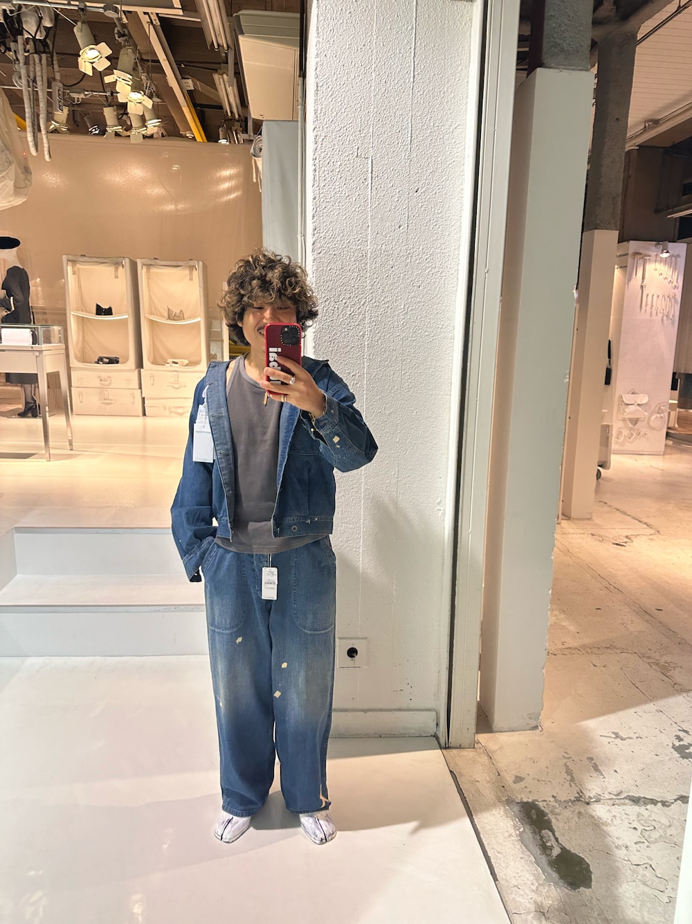 Acne Studios デニムタンクトップ Acne Studiosのタンクトップを使った人気ファッション