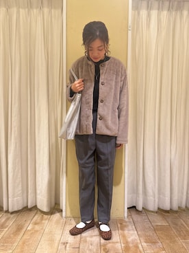 「ファー」｜「アイテム（ノーカラージャケット）」を使った、uri630さん（レディース・163cm）の秋コーディネート