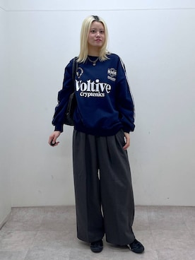 「PBLIM（ページボーイリム）の《UNISEX》ラインスリーブロゴスウェット（スウェット）」を使った、yuinaさん（レディース・168cm）の秋コーディネート