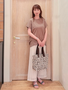 「SHOO・LA・RUE（シューラルー）の【S-LL/汗ジミ軽減/ひんやり/UV】体型カバーに タック入りドルマントップス（Tシャツ/カットソー）」を使った、ᴀᴋɪ ꕤ୭さん（レディース・167cm）の夏コーディネート