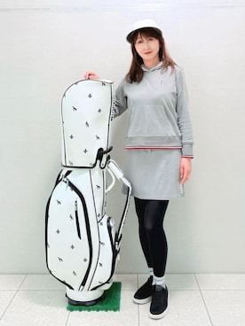 「adabat（アダバット）の【ADABAT NAVY】UVポンチプルオーバーフーディ（パーカー、グレー系）」を使った、ᴀᴋɪ ꕤ୭さん（レディース・167cm）の春コーディネート