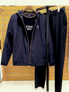 「adabat（アダバット）の【ADABAT NAVY】撥水ナイロンジップフーディ（ブルゾン、ブルー系）」を使った、ᴀᴋɪ ꕤ୭さん（レディース・167cm）の冬コーディネート