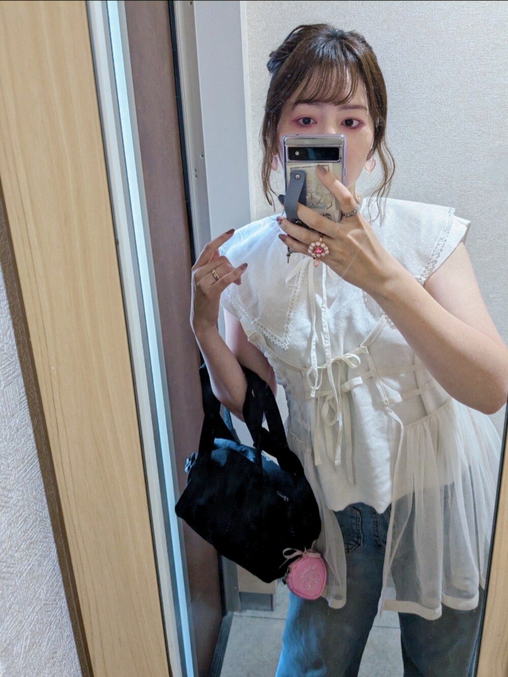 「GRLのアイテム（トップス、ホワイト系）」を使った、tarさん（レディース・164cm）の秋コーディネートの1枚目の写真
