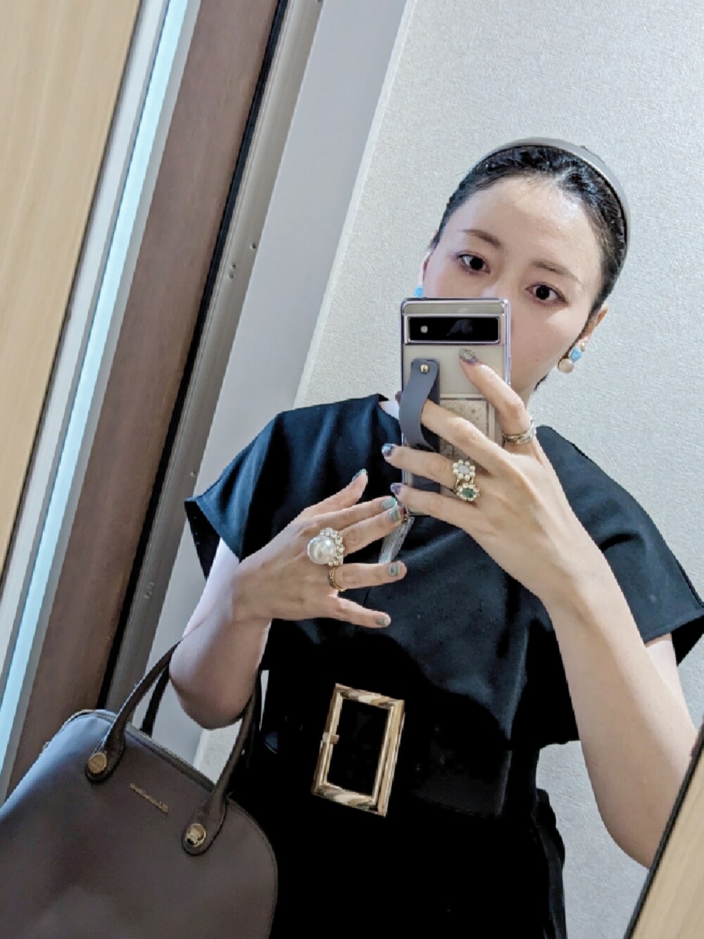 「Bonjour Saganのダンボールポンチキーネックジャンパースカート（ジャンパースカート、ブラック系）」を使った、tarさん（レディース・164cm）の夏コーディネートの1枚目の写真