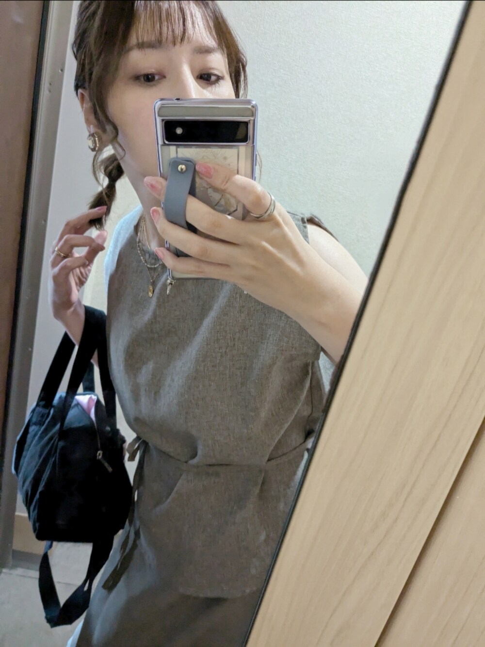 「titivateのアイテム（トップス、ベージュ系）」を使った、tarさん（レディース・164cm）の夏コーディネートの1枚目の写真