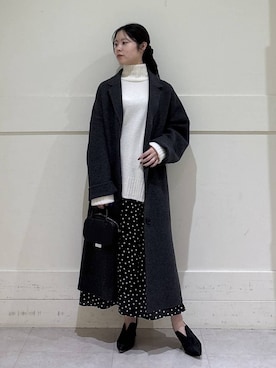 「リラックス」｜「アイテム（チェスターコート）」を使った、hitomiさん（レディース・160cm）の秋コーディネート