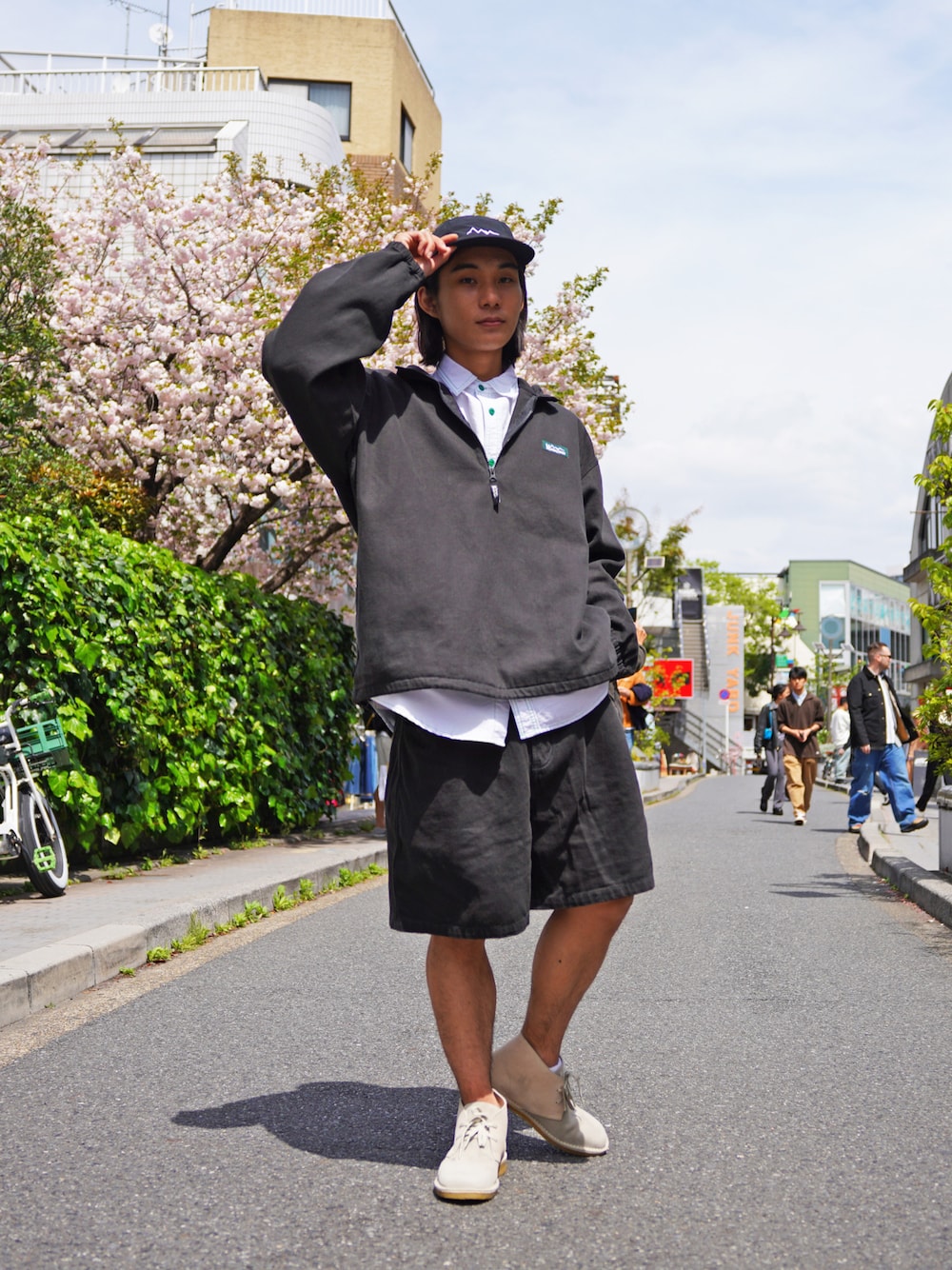 「MANASTASHのMANASTASH/マナスタッシュ/CHILLIWACK PULLOVER JACKET（ブルゾン、ブラック系）」を使った、yusuke061019さん（メンズ・173cm）の春コーディネートの1枚目の写真