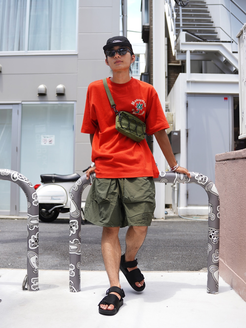 「夏、大人、おしゃれになりたい、大人コーデ、マナスタッシュ、夏コーデ、お洒落、夏が好き♡、マナスタ、マナスタッシュづくし」｜「MANASTASHのMANASTASH/マナスタッシュ/HEMP TEE GOOD HEMP/ヘンプTグッドヘンプ（Tシャツ/カットソー、オレンジ系）」を使った、yusuke061019さん（メンズ・173cm）の夏コーディネートの1枚目の写真