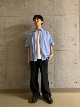 「SENSE OF PLACE by URBAN RESEARCH(センスオブプレイスバイアーバンリサーチ)の『イージーケア/速乾/接触冷感』コンフォートレギュラーカラーショートスリーブシャツ(シャツ/ブラウス、ブルー系)」を使った、TAKEOさん(メンズ・172cm)の春コーディネート