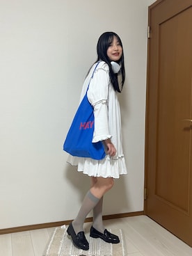 「forksy.（フォルクシー）の【forksy.】フレアスリーブフリルメローオーバーサイズロングTシャツ（ワンピース）」を使った、chikazeさん（レディース・166cm）の秋コーディネート