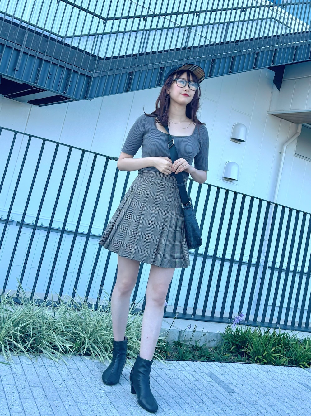 「N WITH.のアイテム（Tシャツ/カットソー、グレー系）」を使った、Rinzy💟さん（レディース・158cm）の秋コーディネートの1枚目の写真