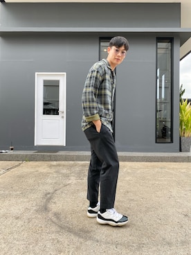「airjordan11」｜Ken Sukjaroenkraisriさん（メンズ・180cm）の春コーディネート
