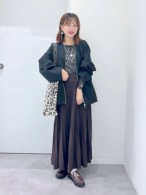 【タイムセール】アタッチメント　グラデーションジャガードノーカラーブルゾン セール】ノーカラー長袖ショート丈ジップアップダンボールシアー