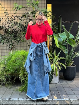 「アイテム（デニムスカート）」を使った、murata.さん（レディース・161cm）の秋コーディネート