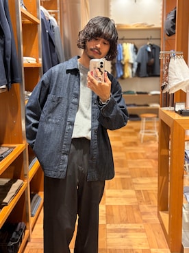「URBAN RESEARCH DOORS（アーバンリサーチドアーズ）のデニムシャツカバーオール（デニムジャケット、ブルー系）」を使った、Naraさん（メンズ・166cm）の秋コーディネート