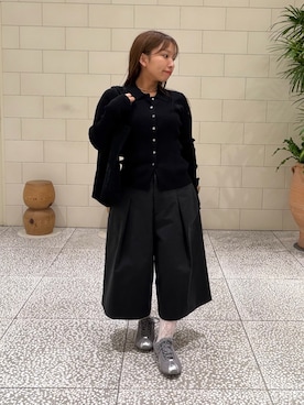 「URBAN RESEARCH（アーバンリサーチ）の『UR TECH』コンパクトポロ衿ニット（ニット/セーター、ブラック系）」を使った、Hitomiさん（レディース・145cm）の秋コーディネート