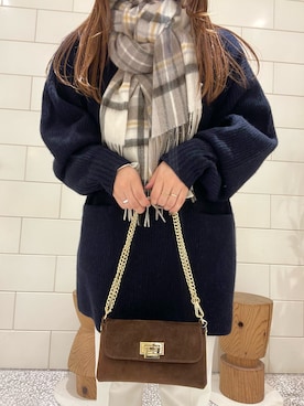 「アイテム（マフラー）」を使った、Hitomiさん（レディース・145cm）の秋コーディネート