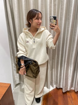 「アイテム（パーカー）」を使った、Hitomiさん（レディース・145cm）の秋コーディネート