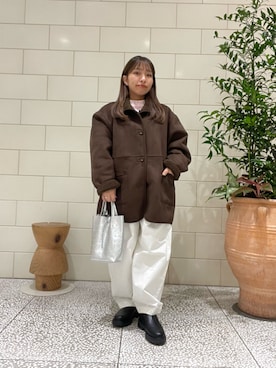 「アイテム（ムートンコート）」を使った、Hitomiさん（レディース・145cm）の冬コーディネート