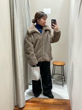 「アイテム（トートバッグ）」を使った、Hitomiさん（レディース・145cm）の冬コーディネート