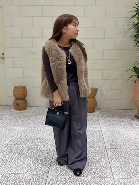 「URBAN RESEARCH（アーバンリサーチ）のTHYARD ハイゲージカットソー（Tシャツ/カットソー、ブラウン系）」を使った、Hitomiさん（レディース・145cm）の秋コーディネート