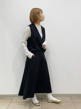 「アイテム（バレエシューズ）」を使った、鵜飼　和花さん（レディース・165cm）の秋コーディネート
