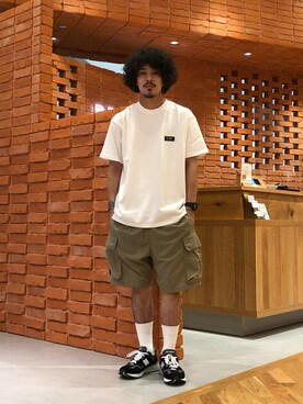 「UNIVERSAL OVERALL（ユニバーサルオーバーオール）のアイテム（Tシャツ/カットソー、ホワイト系）」を使った、おまつさん（メンズ・176cm）の夏コーディネート
