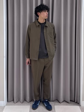 「ITEMS URBANRESEARCH（アイテムズ アーバンリサーチ）の『撥水/防汚/接触冷感』多機能ダブルポケットシャツジャケット(楽着シリーズ)（その他アウター、ベージュ系）」を使った、shunさん（メンズ・186cm）の春コーディネート