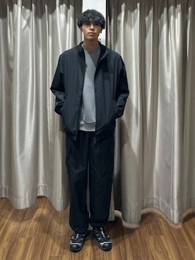 「ITEMS URBANRESEARCH（アイテムズ アーバンリサーチ）の『セットアップ対応』撥水×ストレッチ トラックジャケット（ブルゾン）」を使った、shunさん（メンズ・186cm）の秋コーディネート