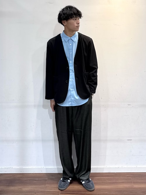 Theory 22SS ノーカラージャケット Sサイズ クレープ素材 ブラック Theory 22SS ノーカラージャケット Sサイズ クレープ素材 ブラック