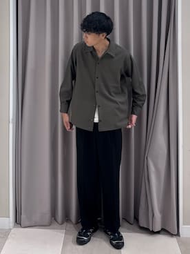 「ITEMS URBANRESEARCH（アイテムズ アーバンリサーチ）の2WAYストレッチ L.S.スナップシャツ（シャツ/ブラウス、グリーン系）」を使った、shunさん（メンズ・186cm）の夏コーディネート