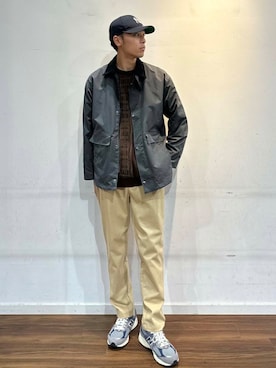 「ITEMS URBANRESEARCH（アイテムズ アーバンリサーチ）のアイテム（チノパンツ）」を使った、shunさん（メンズ・186cm）の秋コーディネート