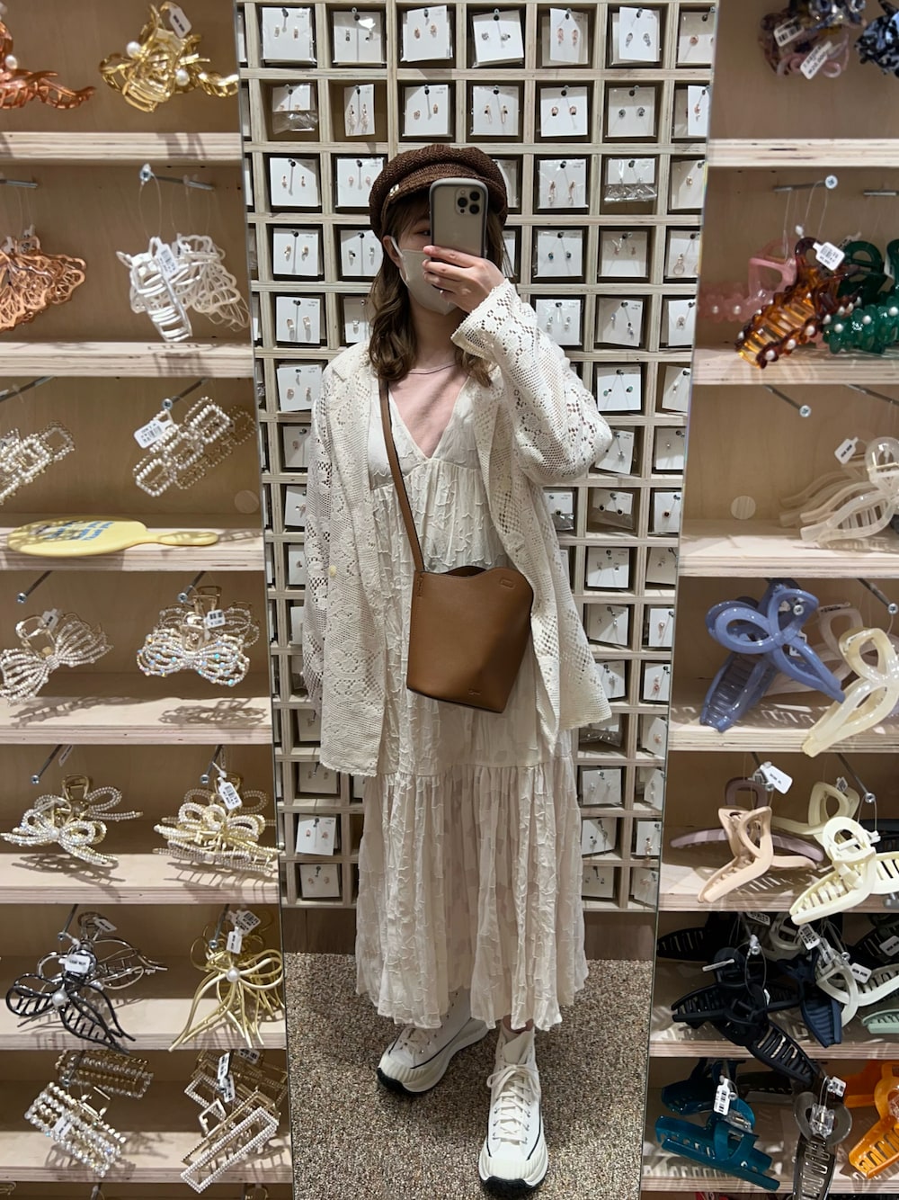 lawgy（ラウジー）の「bucket shoulder bag（ショルダーバッグ）」 - WEAR