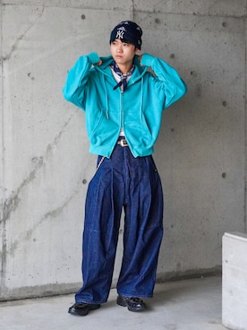 「アイテム（スニーカー）」を使った、soshunさん（メンズ・169cm）の秋コーディネート