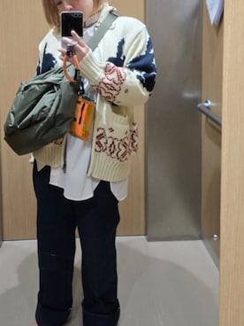 「アイテム（チノパンツ、ブルー系）」を使った、tyyniさん（レディース・150cm）の秋コーディネート