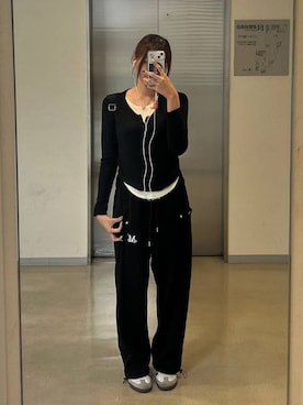 「アイテム（スウェットパンツ）」を使った、yuichanさん（レディース・165cm）の秋コーディネート