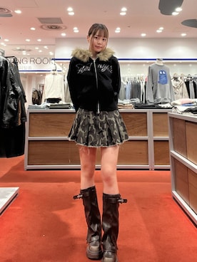 「Midnight Move（ミッドナイトムーブ）のアイテム」を使った、yuichanさん（レディース・165cm）の秋コーディネート