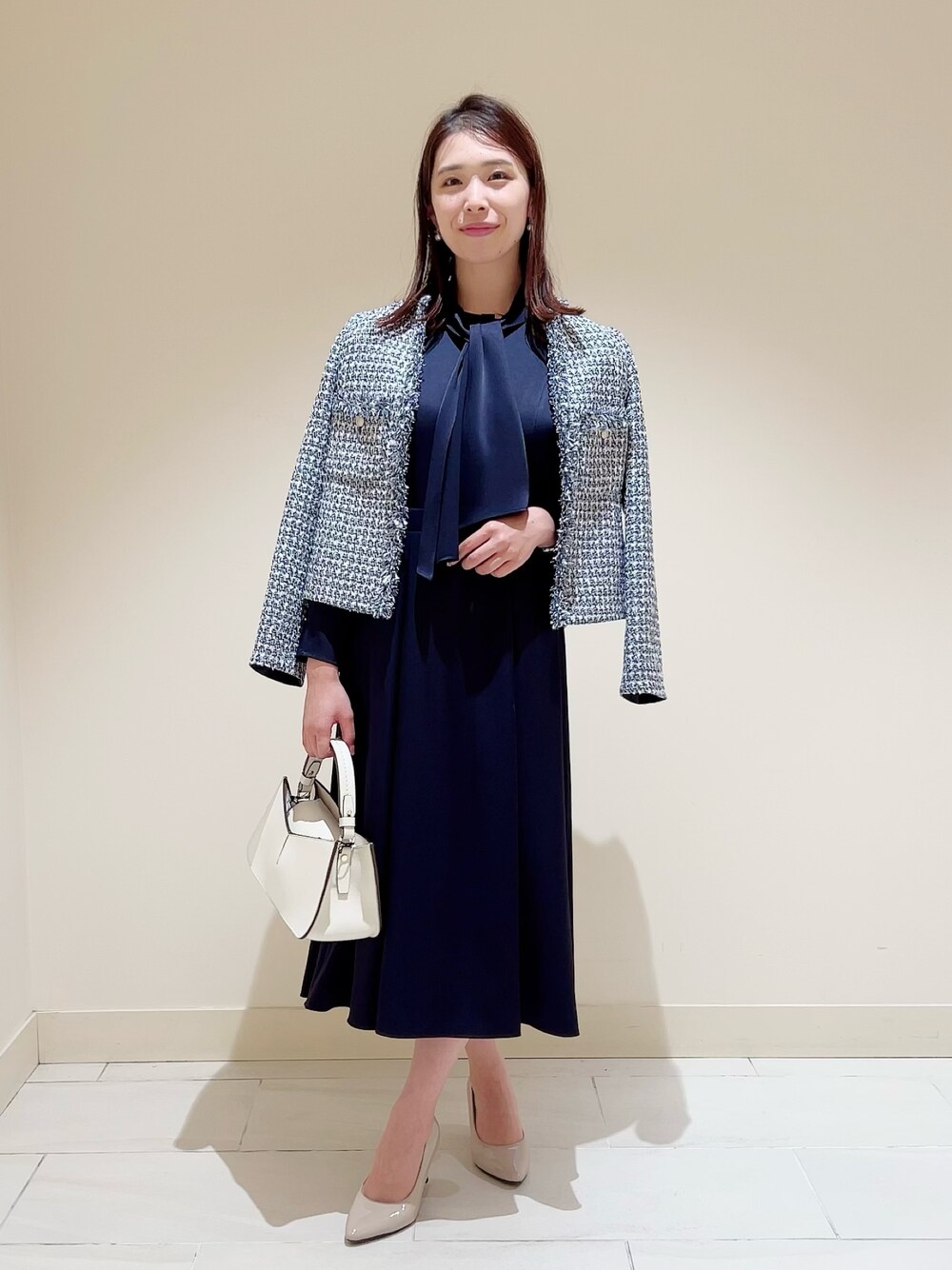 ANAYI トリアセテート サテンフレアジャケット ネイビー ストライプ ANAYI トリアセテート サテンフレアジャケット ネイビー ストライプ