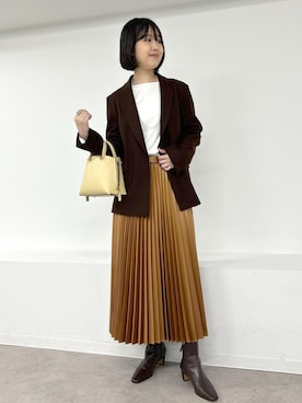 「アイテム（ハンドバッグ）」を使った、suzuさん（レディース・163cm・10代）の秋コーディネート