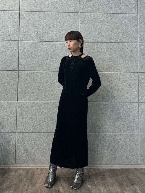 neck point velour dress（ワンピース）｜CODE A（コードエー）の