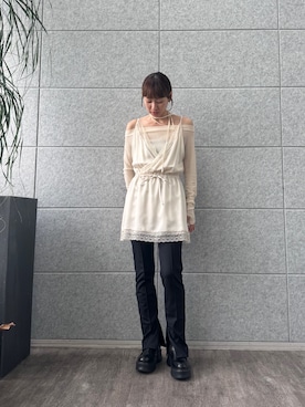 「CODE A（コードエー）のlace trim slip dress（キャミソール、ホワイト系）」を使った、yngykさん（レディース・162cm）の秋コーディネート