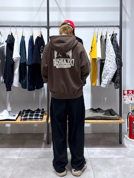 「アイテム（パーカー）」を使った、永田　京平さん（メンズ・176cm）の秋コーディネート