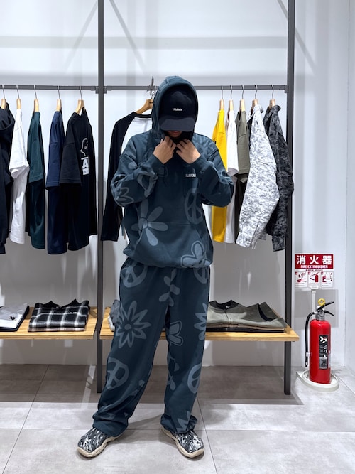 レジスタンス 5周年記念パーカー レジスタンス 5周年記念パーカー パーカー - プロジェクトセカイ