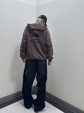 「アイテム（ヘッドフォン/イヤホン、ベージュ系）」を使った、永田　京平さん（メンズ・176cm）の秋コーディネート