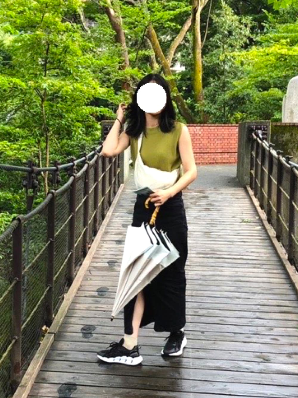 「ピスタチオ」｜「classicalelfのアイテム（ニット/セーター、グリーン系）」を使った、にっちょめさん（レディース・165cm）の秋コーディネートの1枚目の写真