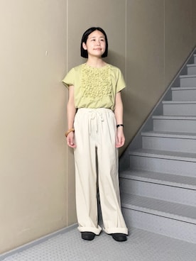 「URBAN RESEARCH Sonny Label(アーバンリサーチサニーレーベル)のフロントフリルプルオーバー(Tシャツ/カットソー、グリーン系)」を使った、フタバさん(レディース・151cm)の春コーディネート