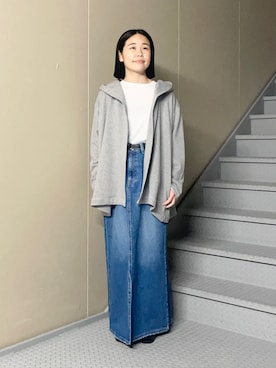 「アイテム（デニムスカート）」を使った、フタバさん（レディース・151cm）の秋コーディネート