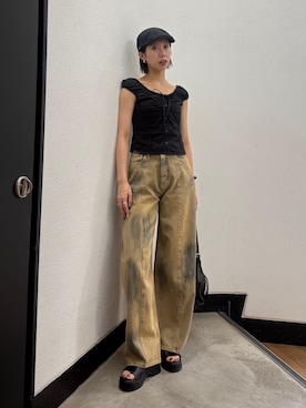「EMODA（エモダ）のヴィンテージシェードボリュームジーンズ（デニムパンツ、ベージュ系）」を使った、大谷亜宥茄 (EMODA)さん（レディース・170cm）の夏コーディネート